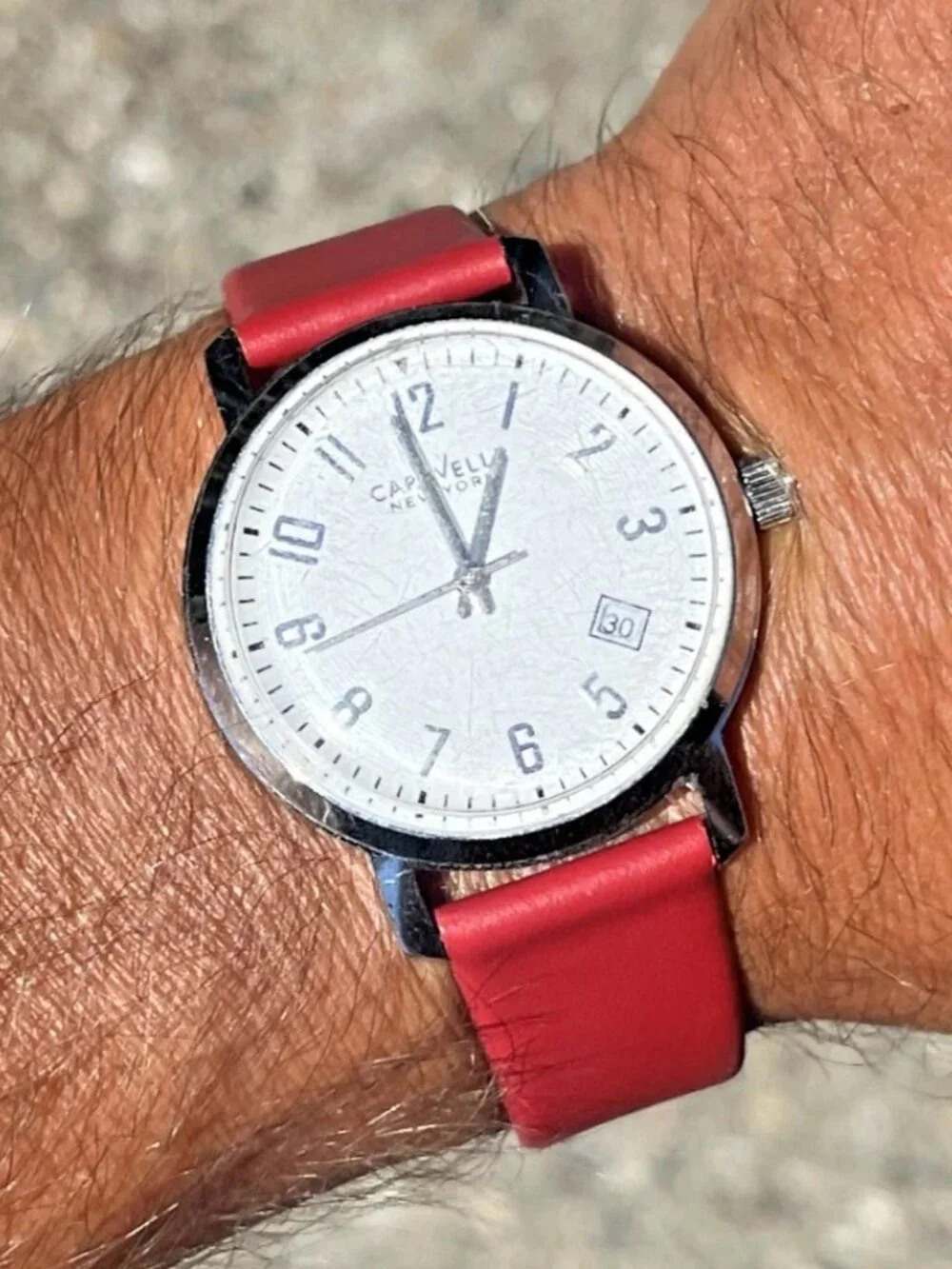 Beautiful Classic Watch - Large, White Dial with Date, Genuine Leather Band